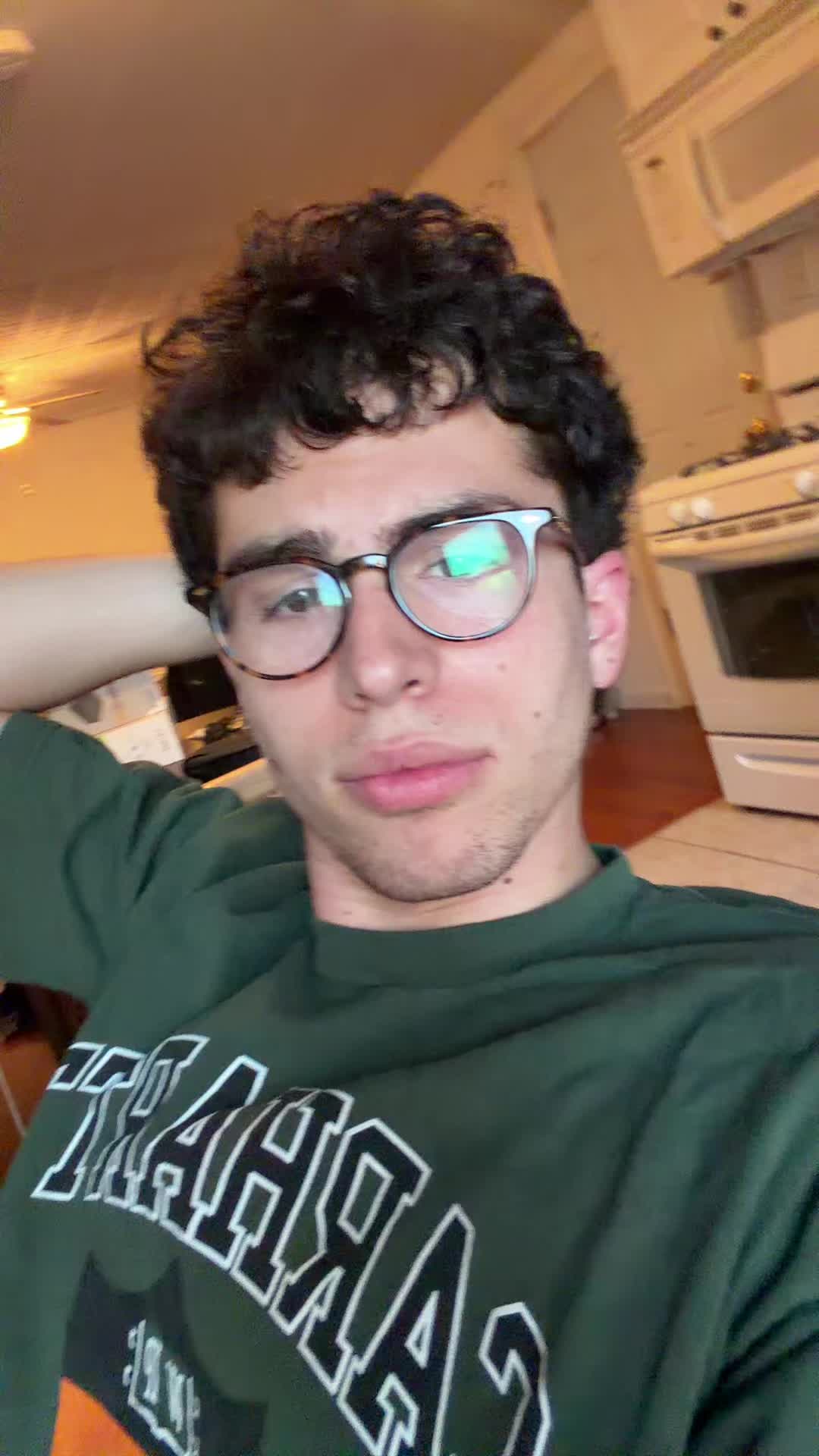 @Moanfaceemoji