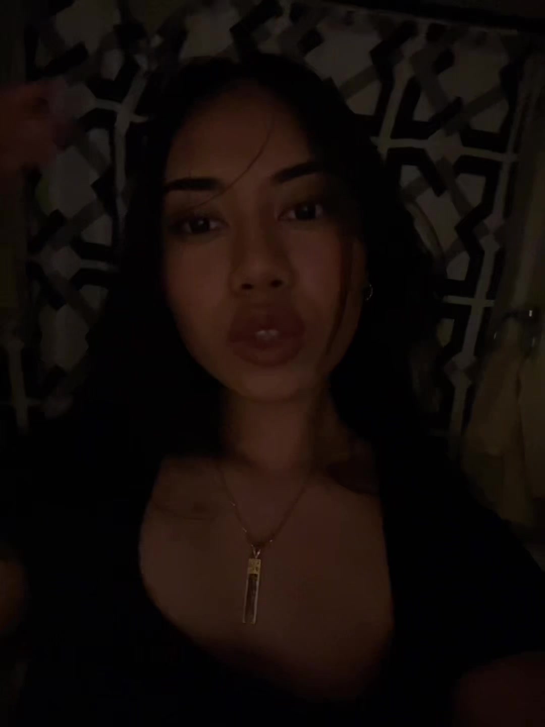 @fiona