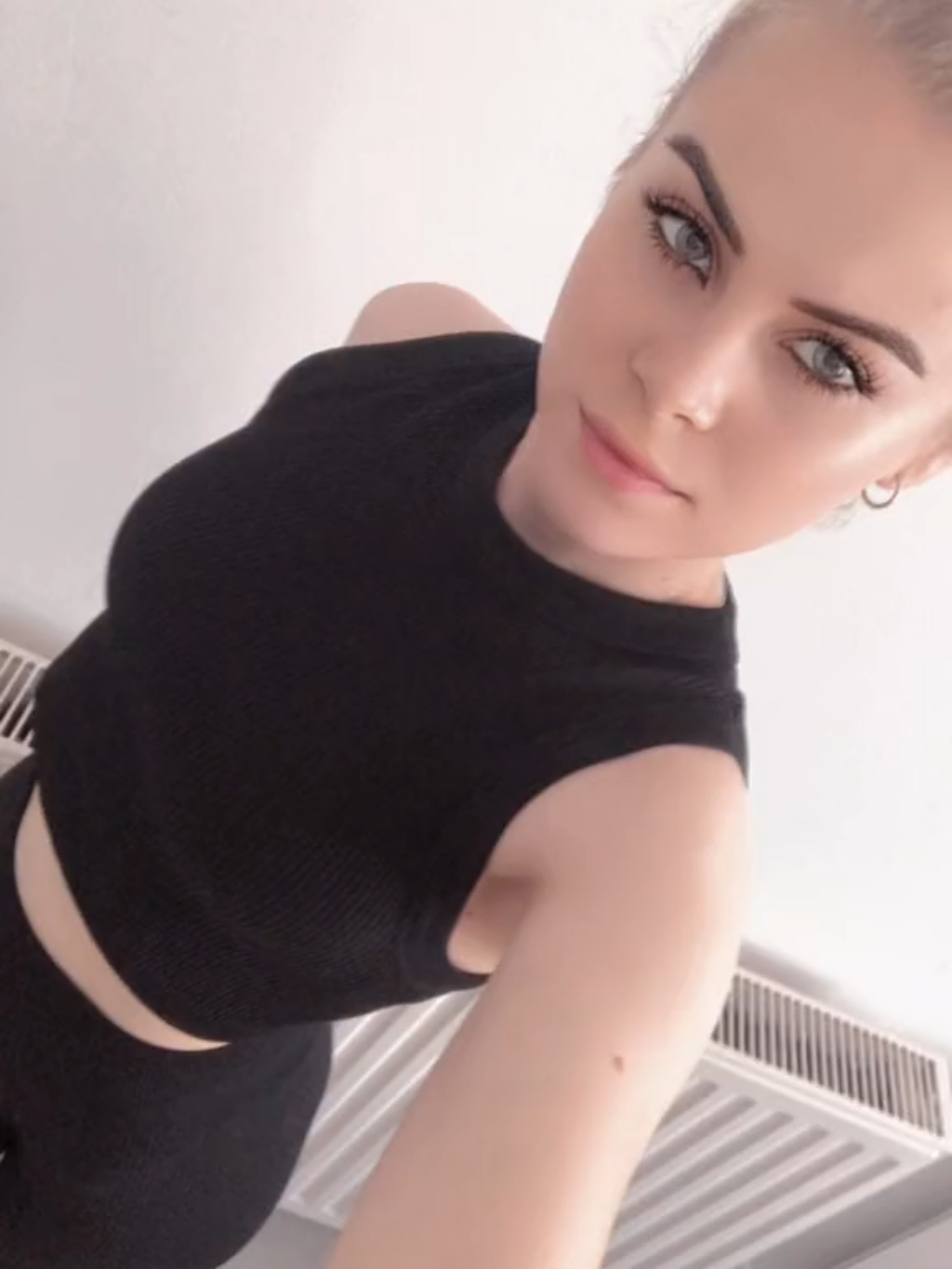 @Кристинка❤