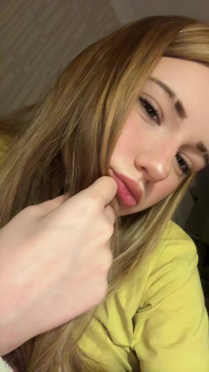 @Ищу девушку пиши я