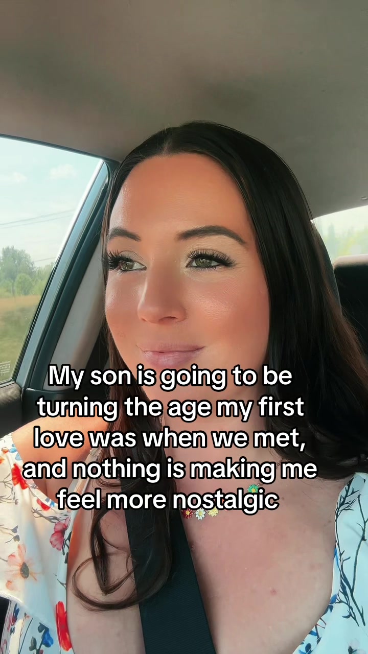 @Shania