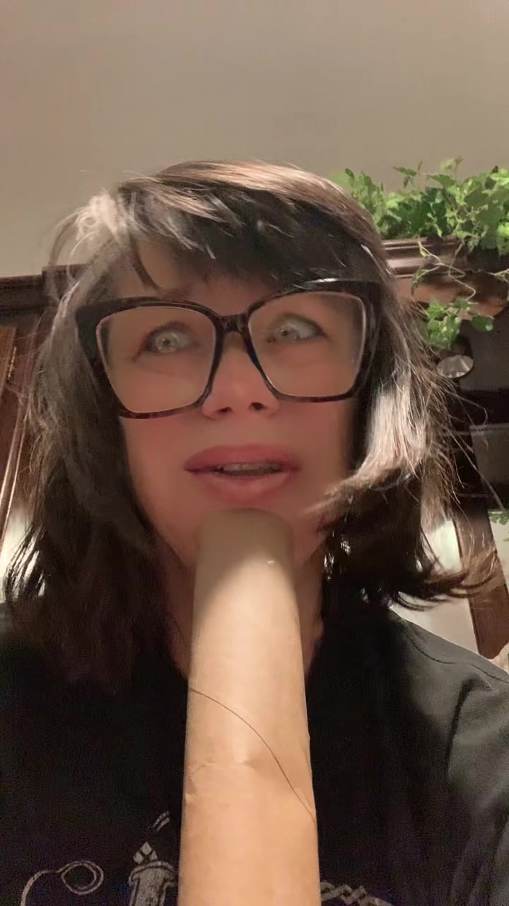 @lynneelsberry