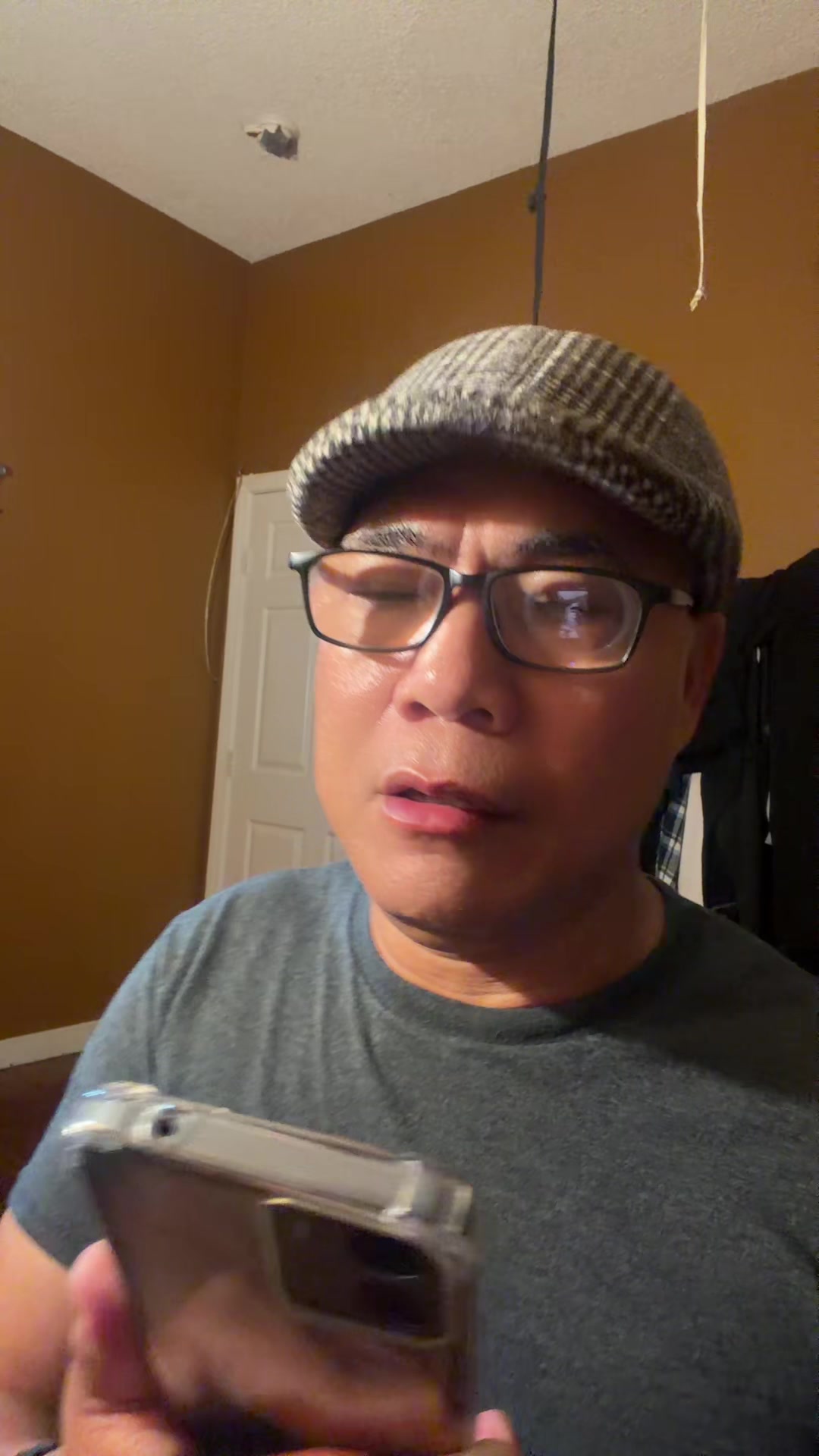 @Kneeroh