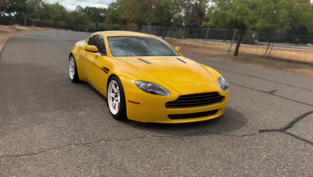 @AJ🥔🏎️