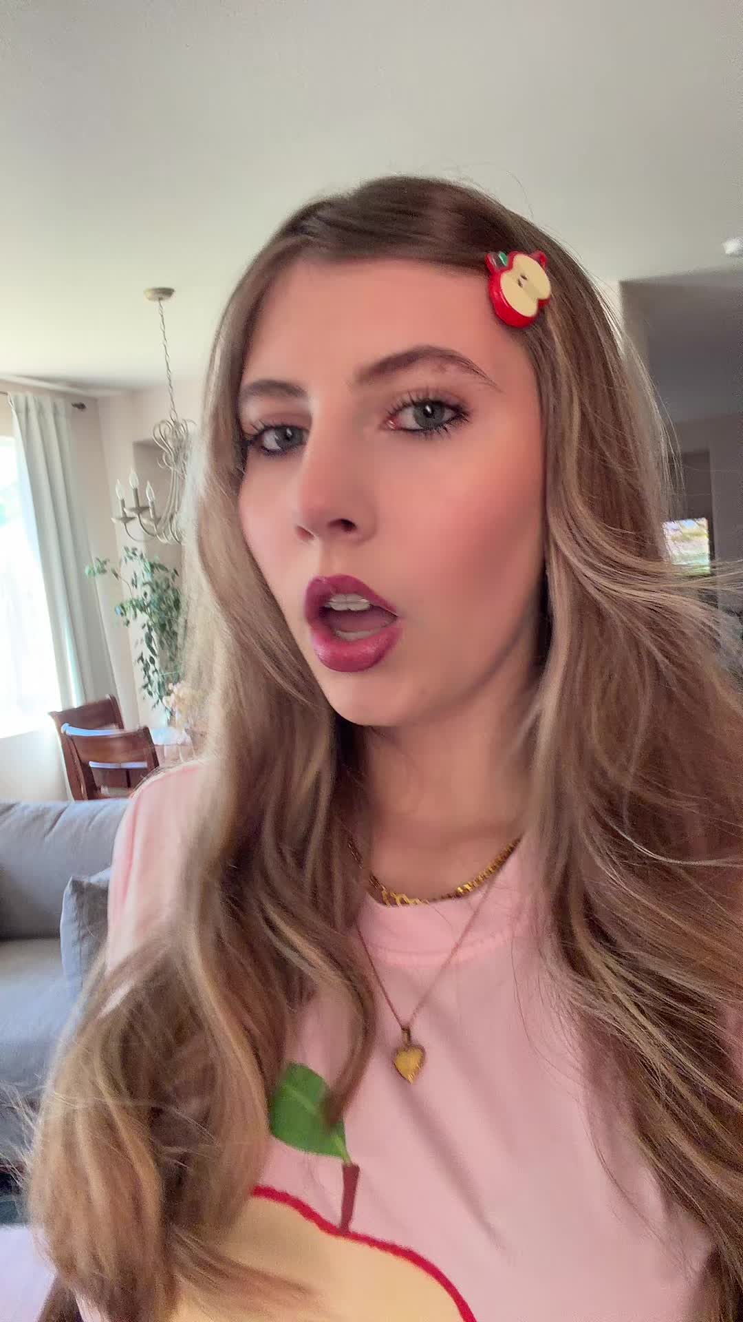 @kaitlyniskoolio