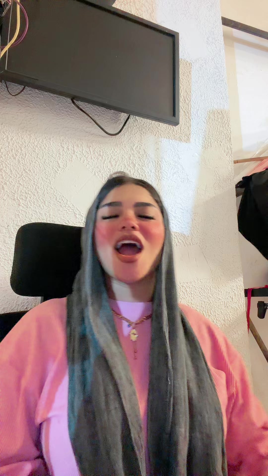 @LOGYELSONY
