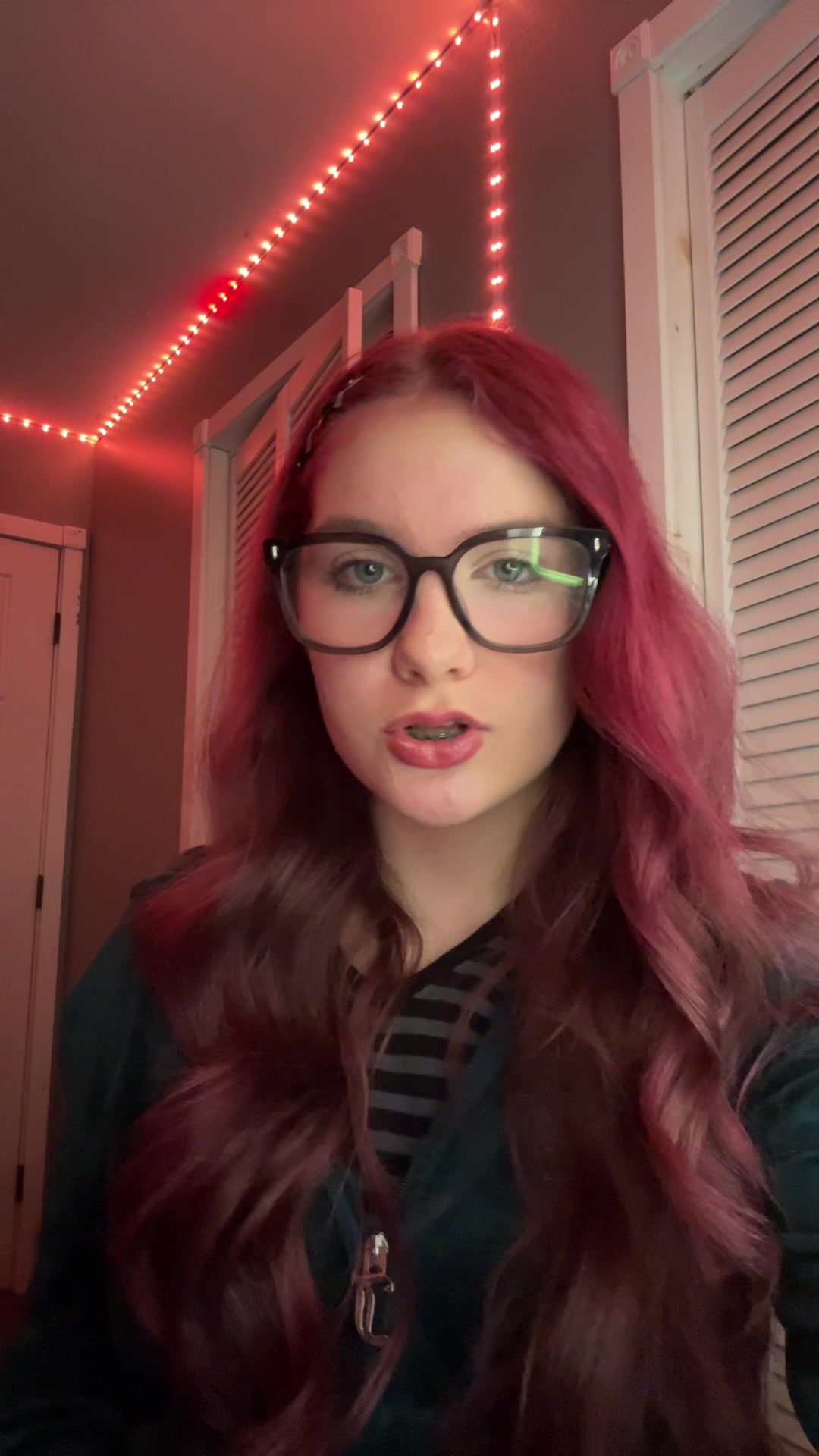 @🐝Raeleigh🐝