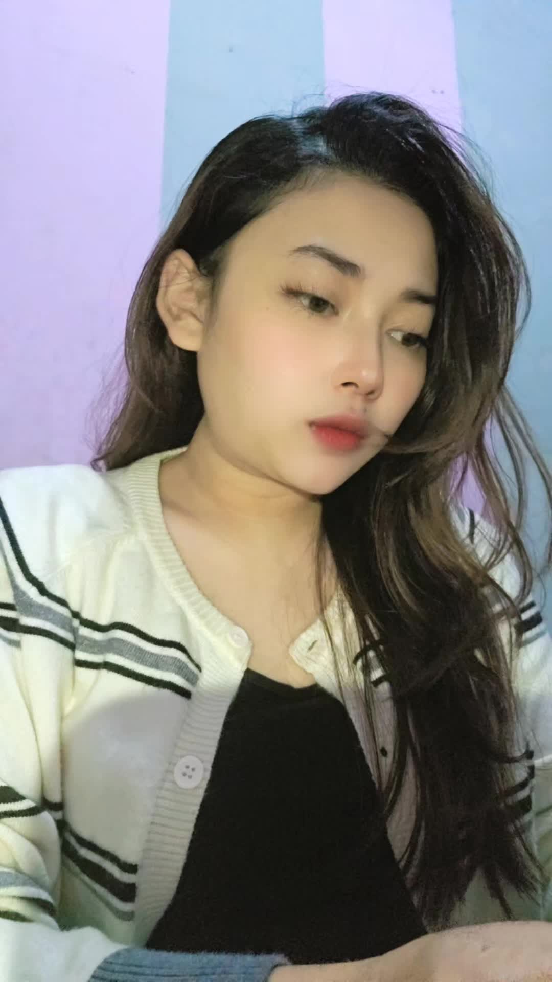 @r3nnyNurAnnia