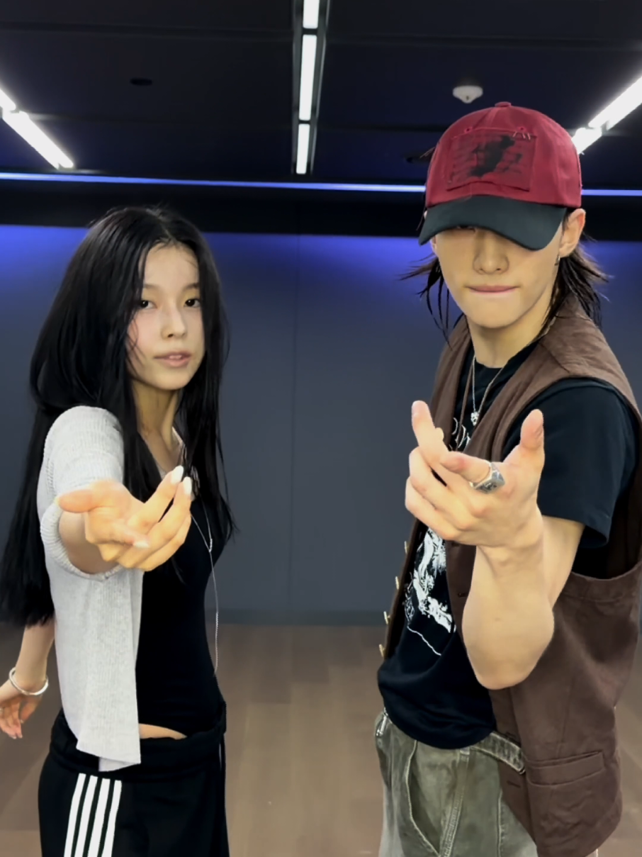 @Stray Kids