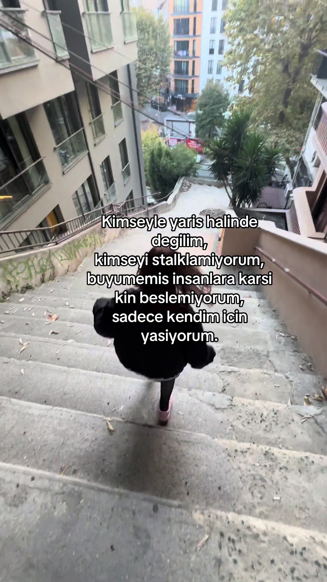 @𝑳𝒂𝒓𝒆𝒏🇹🇷