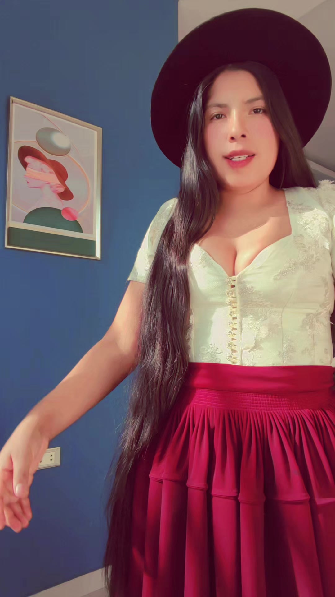 @R0ssy_Ramirez