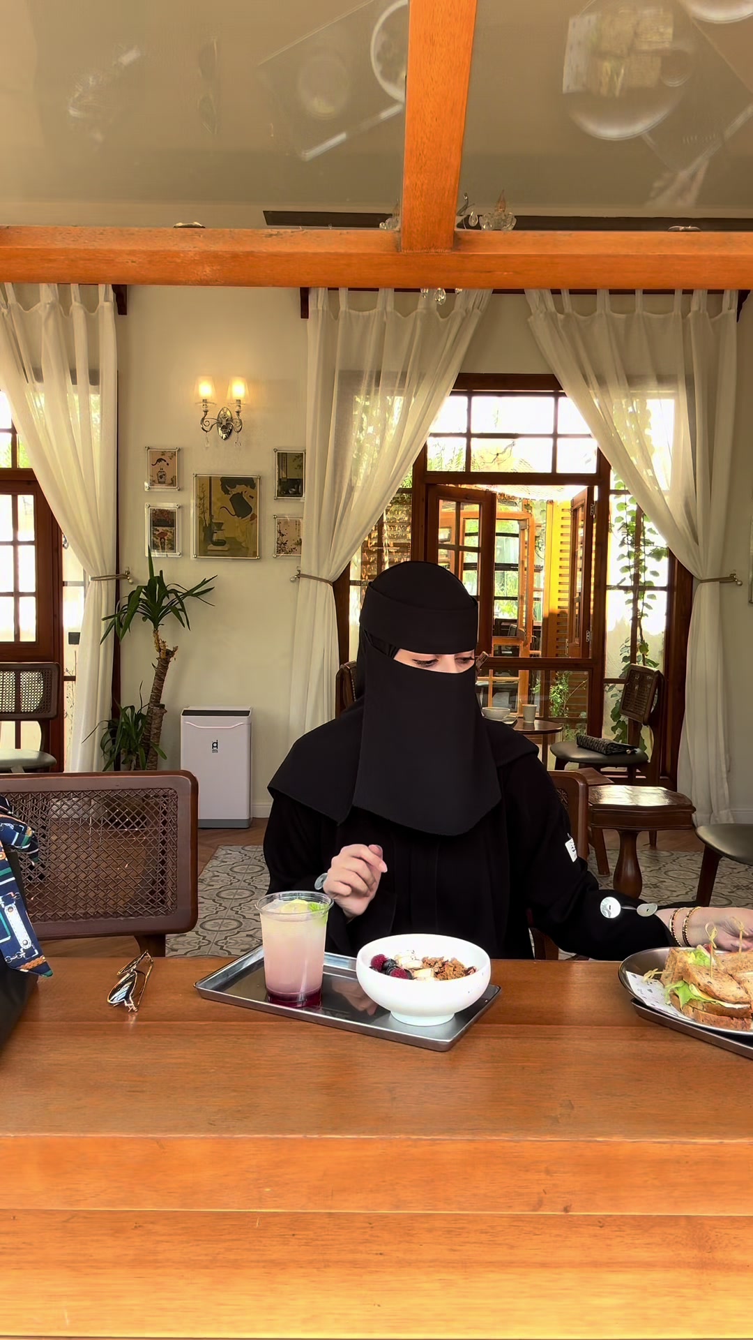 @سارة المنيع