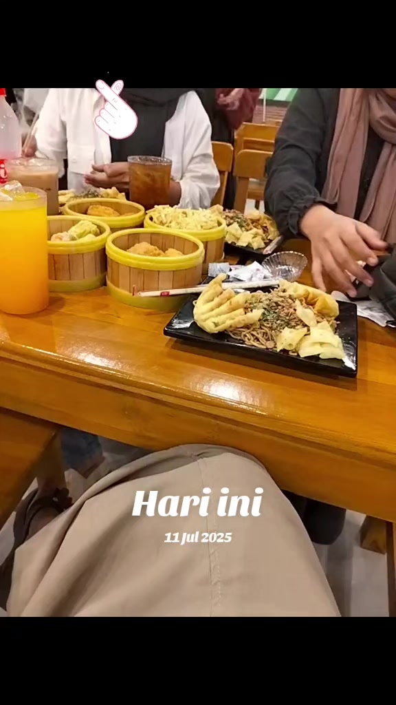 @𝐃𝐇𝐀𝐋𝐈𝐍𝐀 ᴍᴇʟᴇᴋ 💫