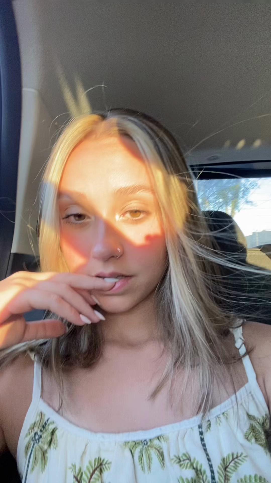 @Vava💋