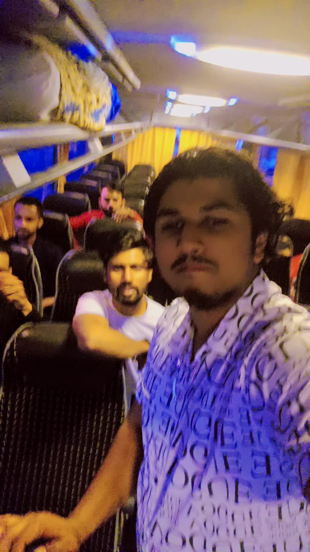 @👑🇶🇦Fizz Khan🇧🇩