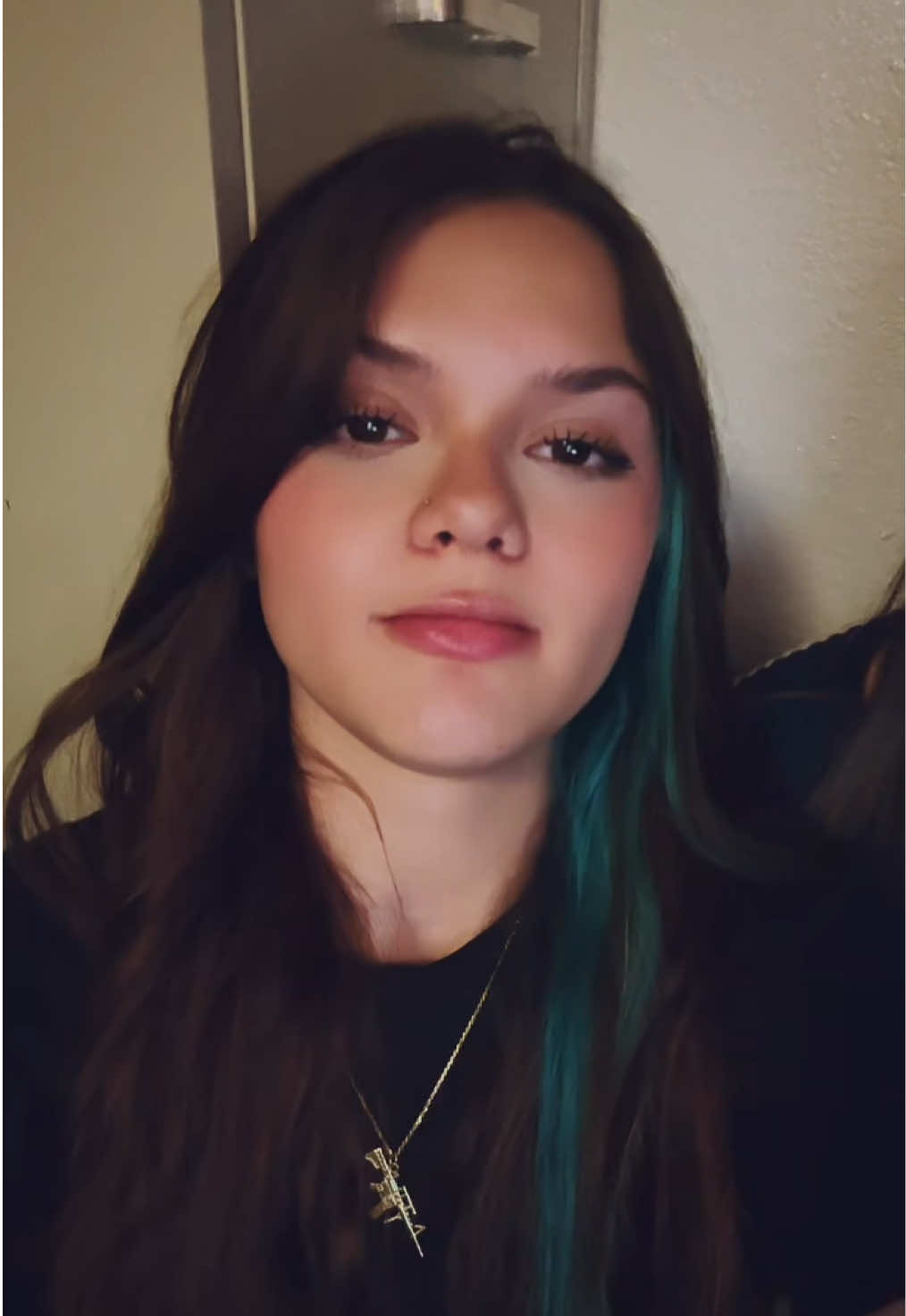 @☥