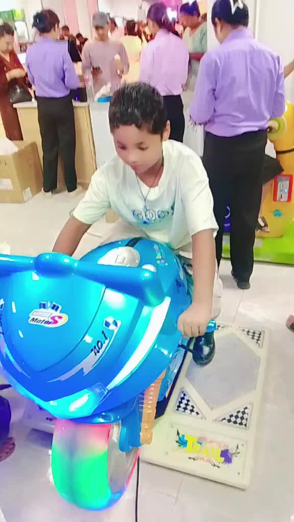 @Aliya Khan