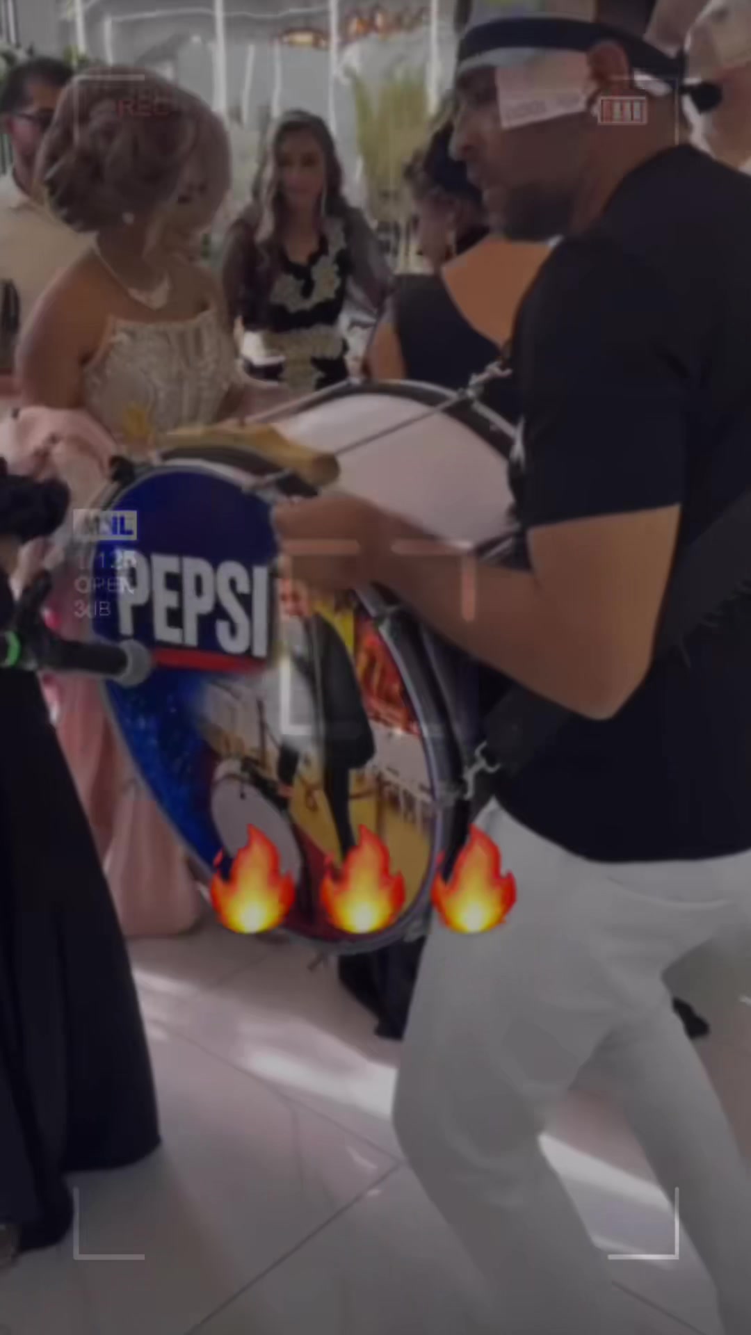 @𝐹 𝒾 𝑜 🥥 🤍