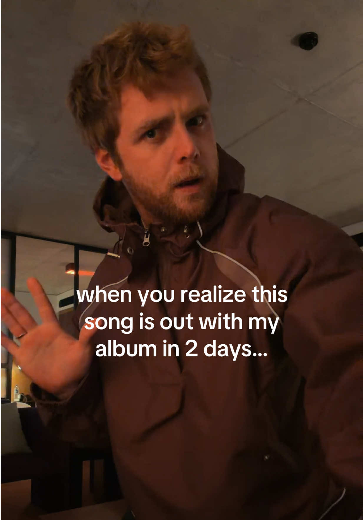 @Alex Warren