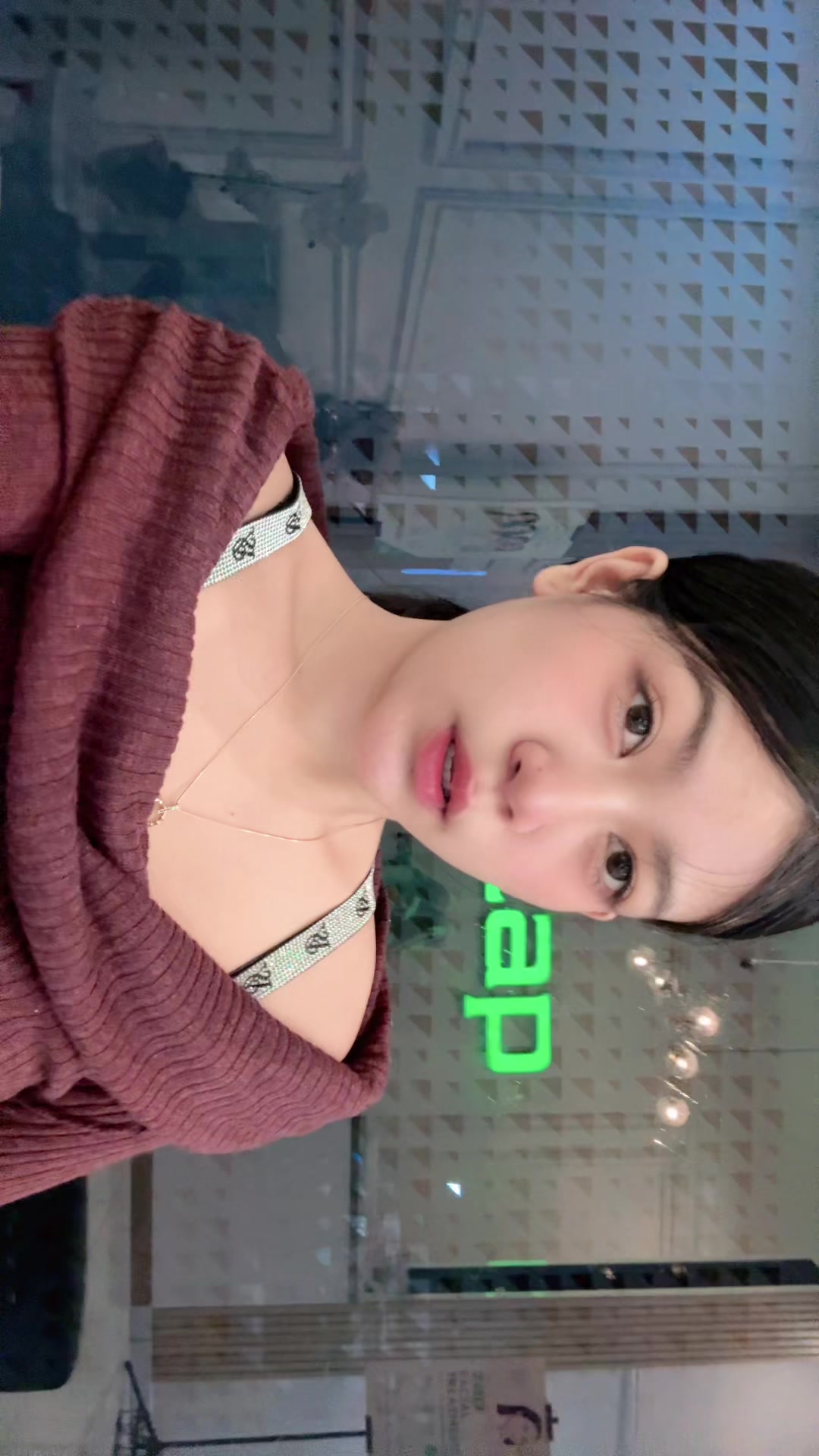 @lalapyuwiu