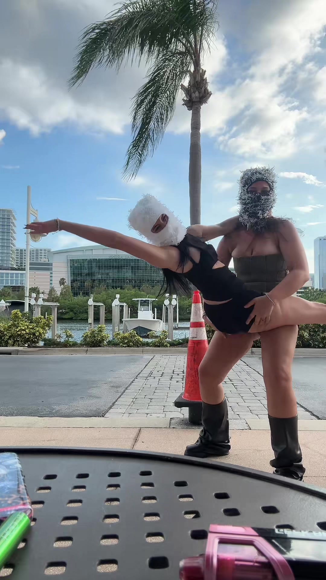 @themerrittshow