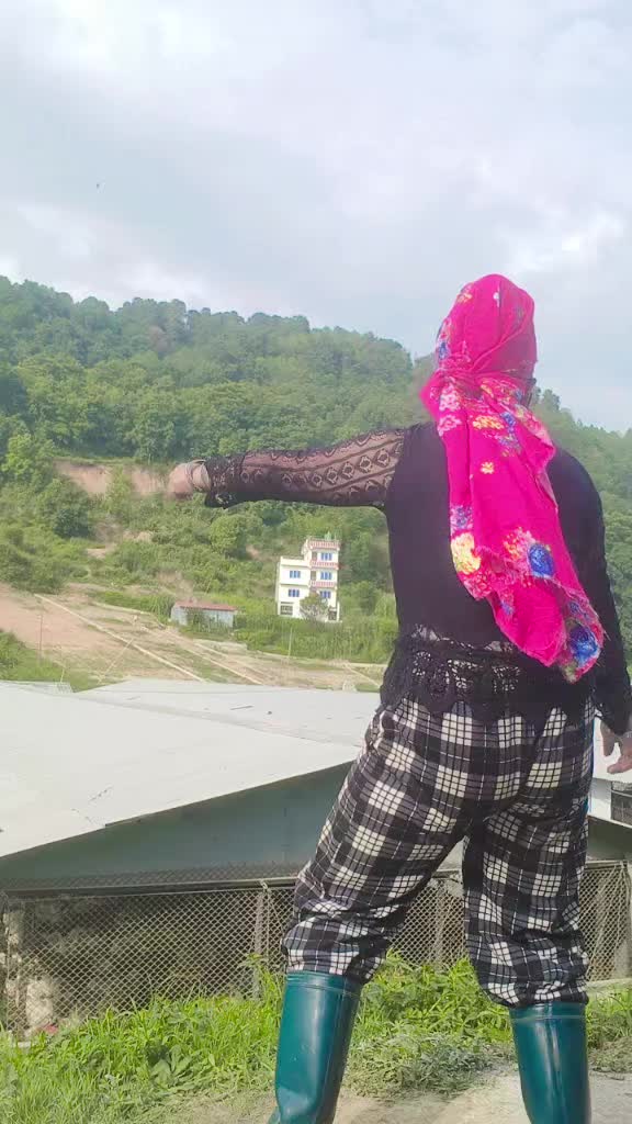@☦️सोफिया चेपाङ्ग🇳🇵