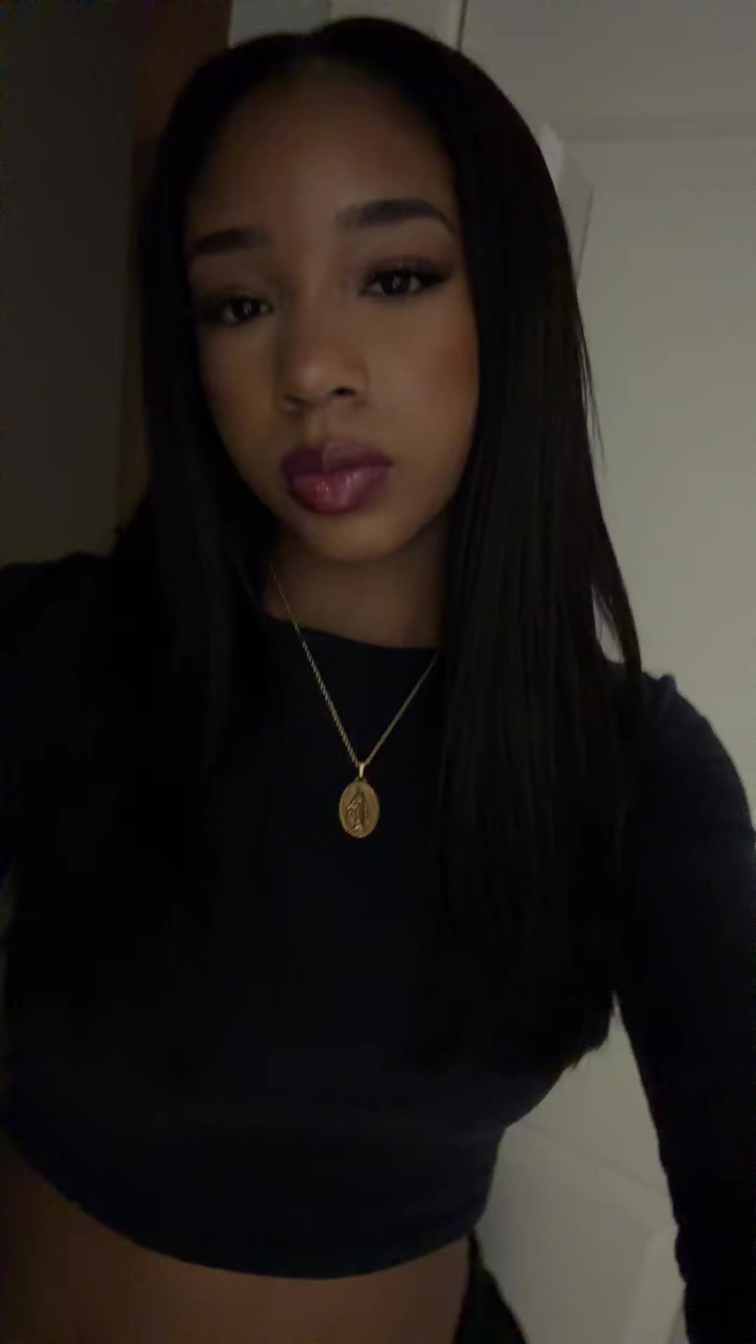 @Ella