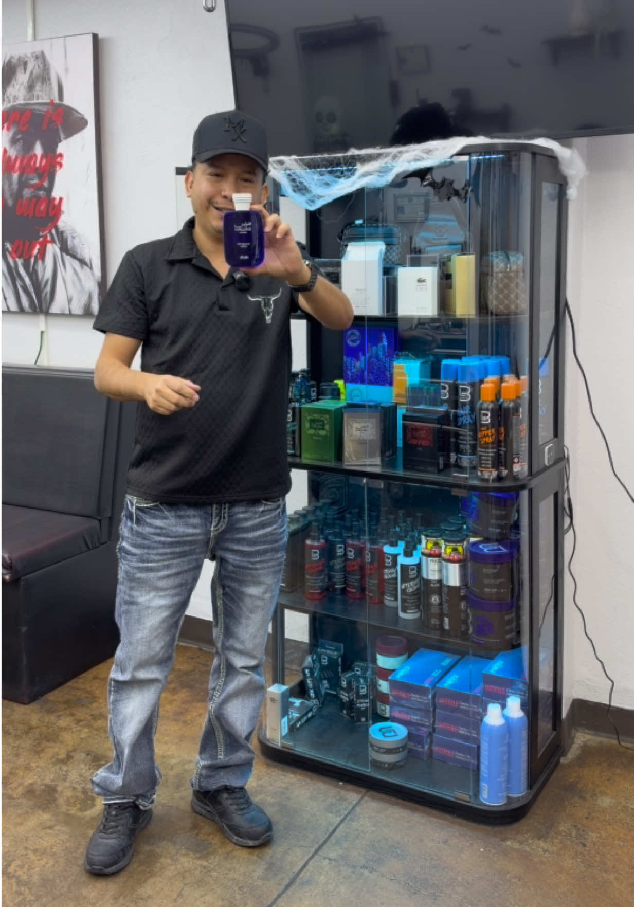 @Jisai Barber