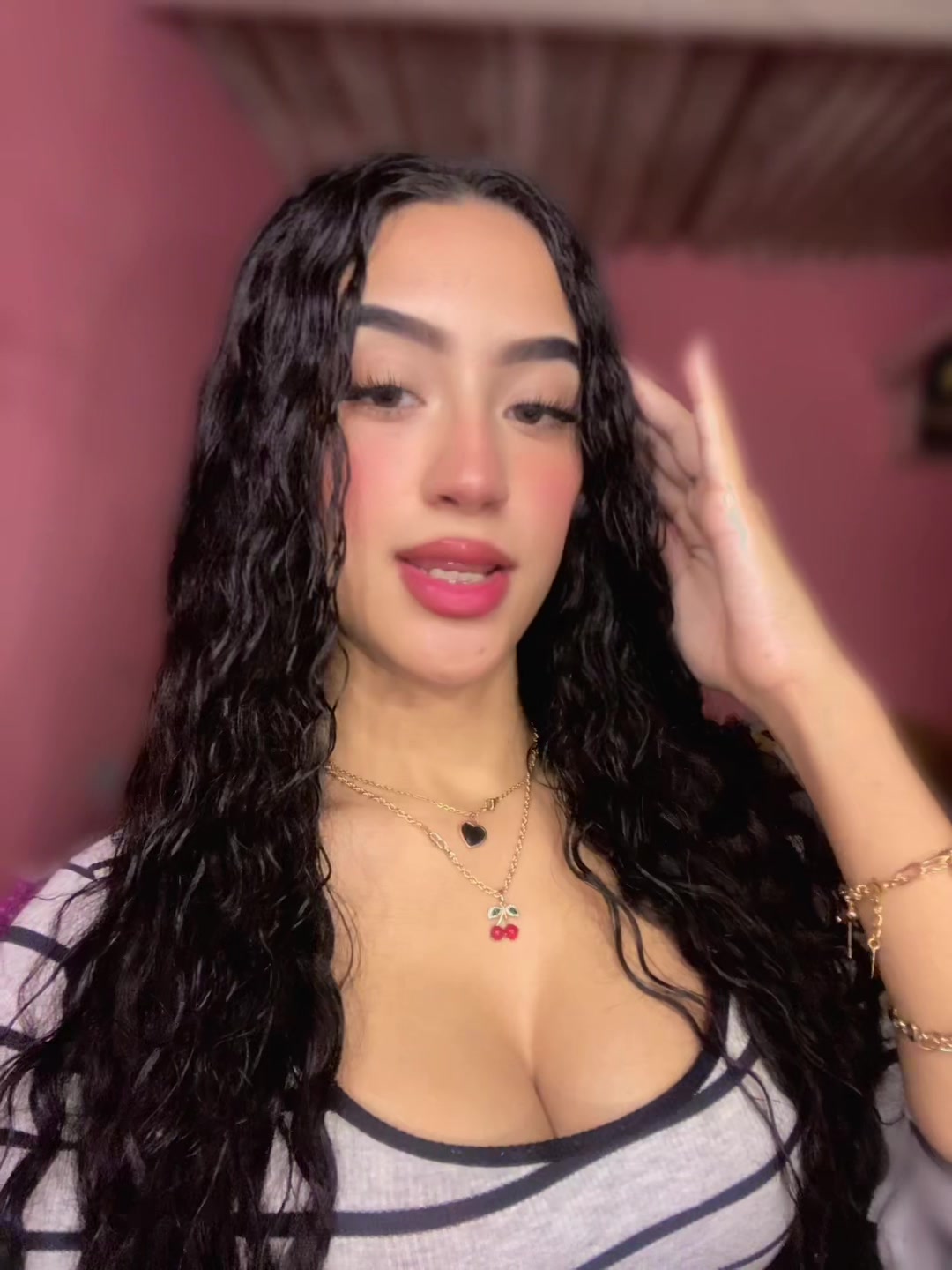 @R🦋