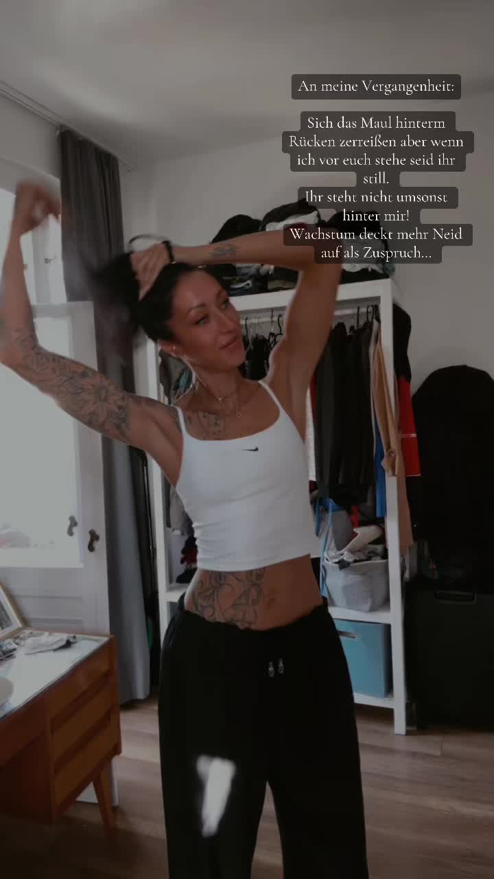 @halfpainted_sophie