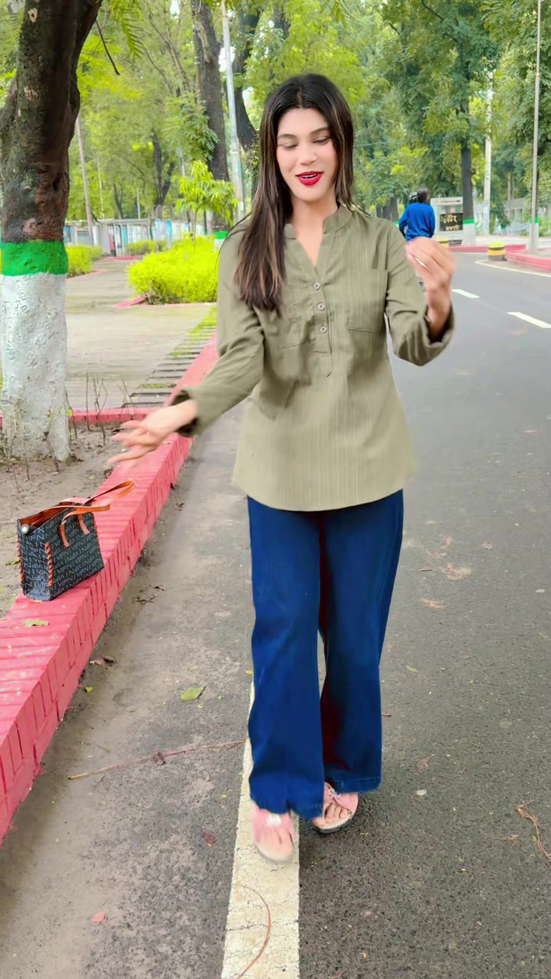 @👩🎓⚖️Arshi +(আরু)⚖️🎓