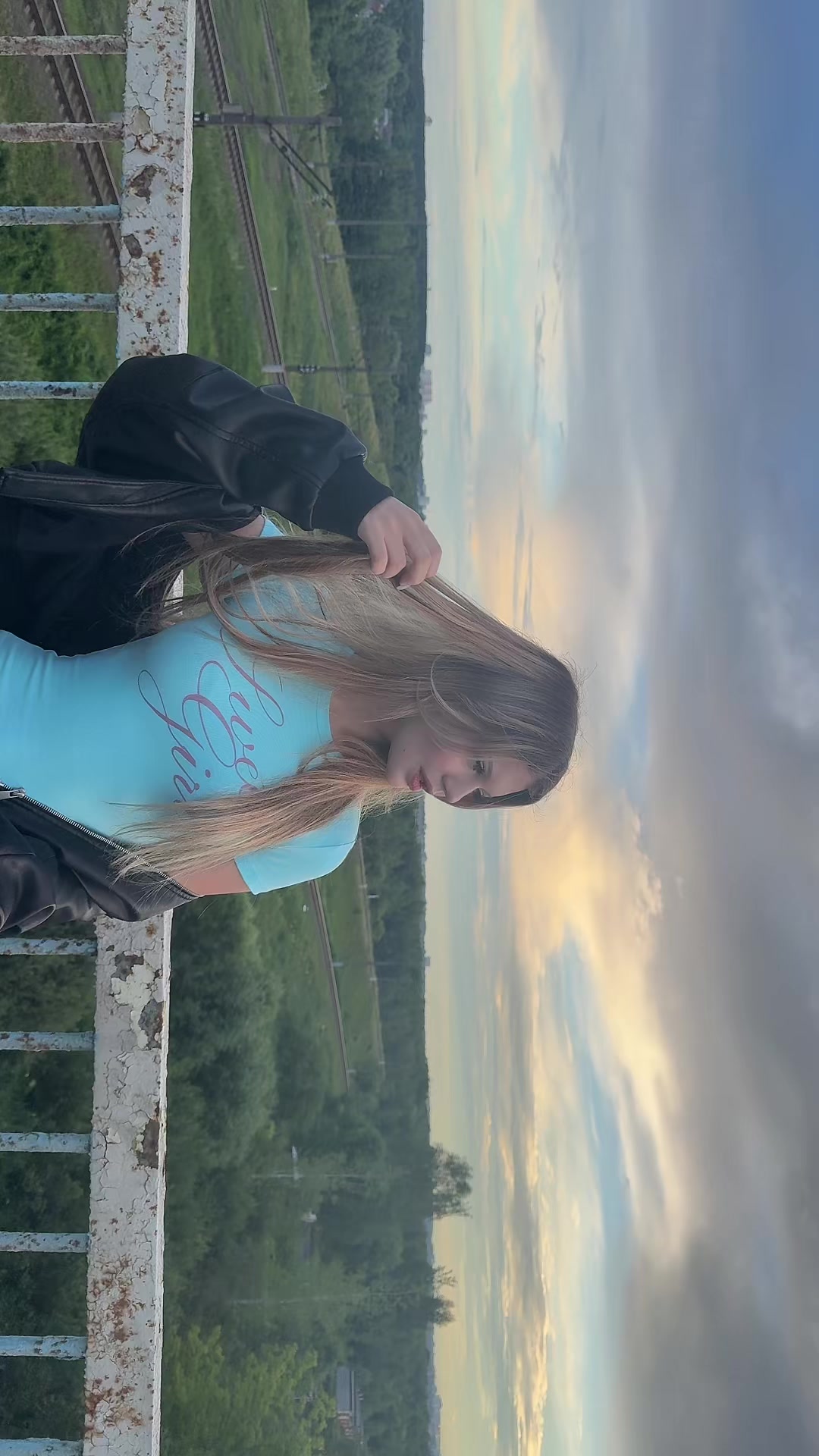 @urqwev