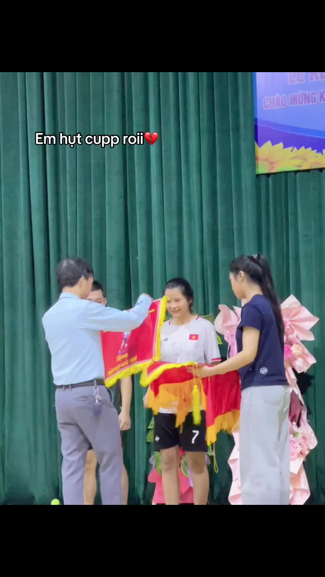 @Hằng🍤