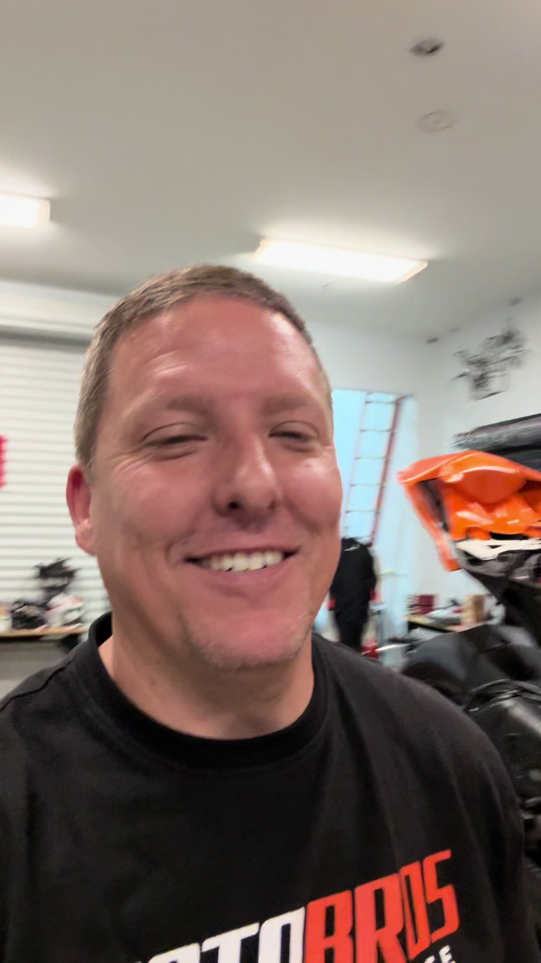 @MotoBros