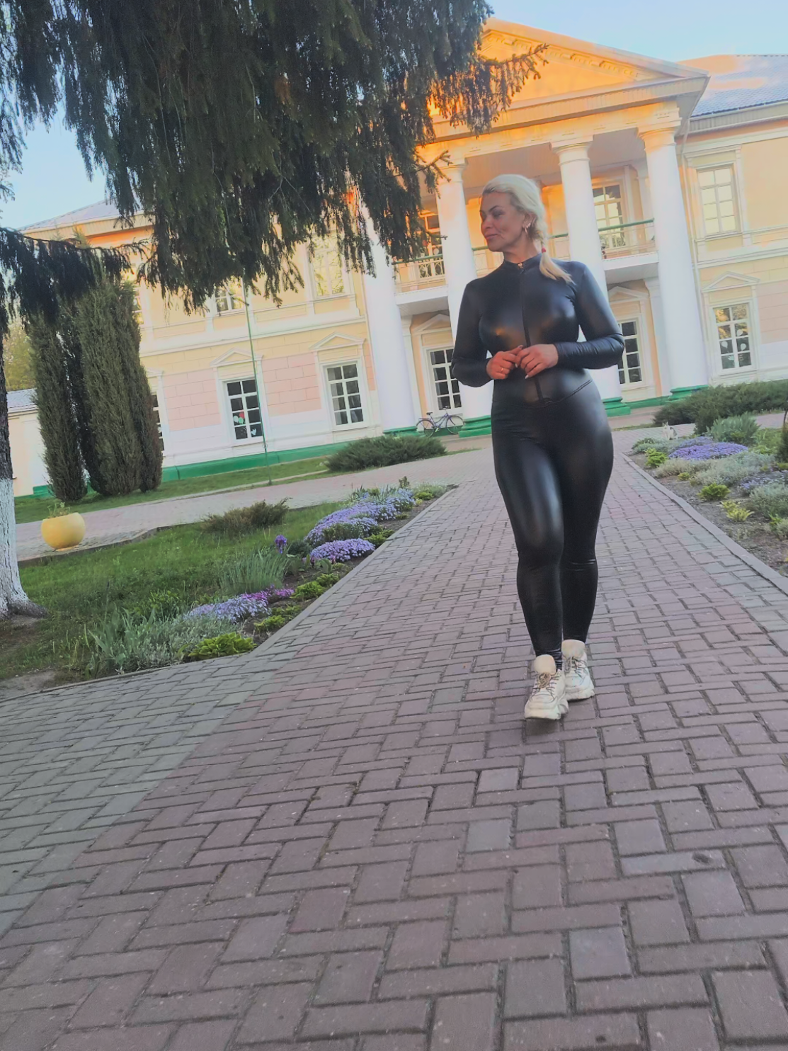 @Андрей и Светлана