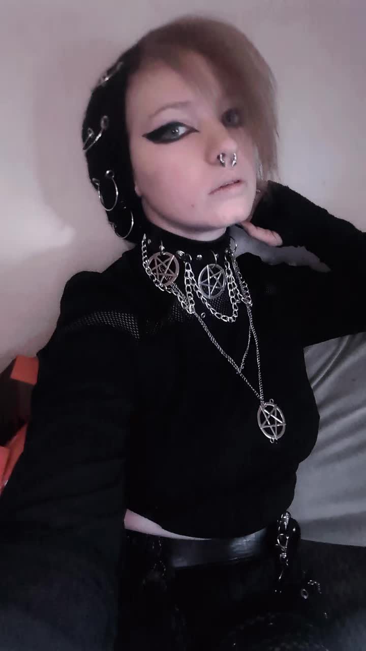 @Love2h8u
