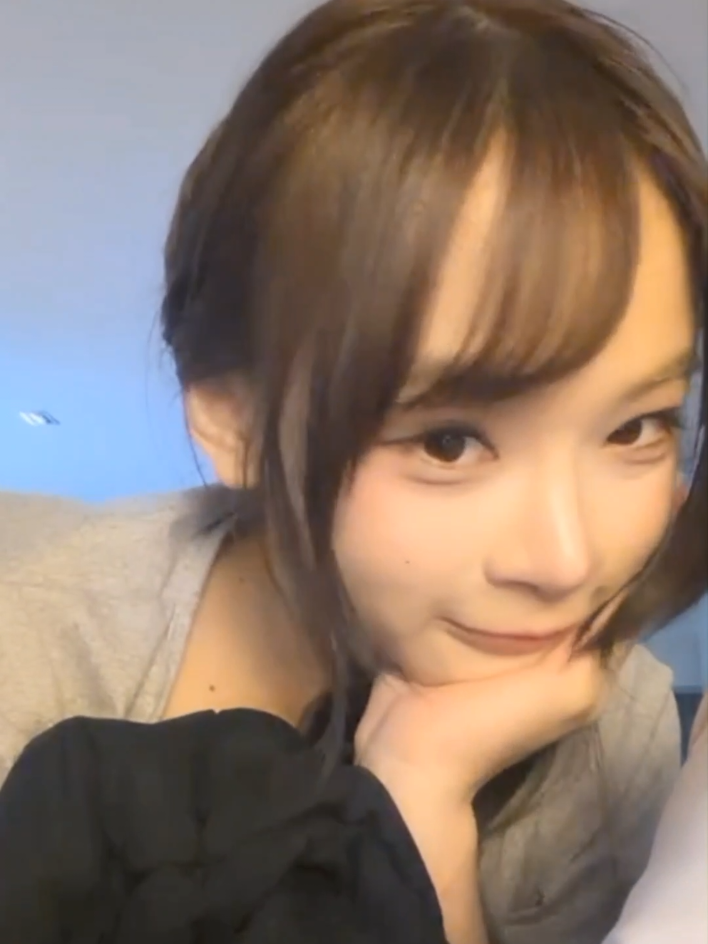 @T