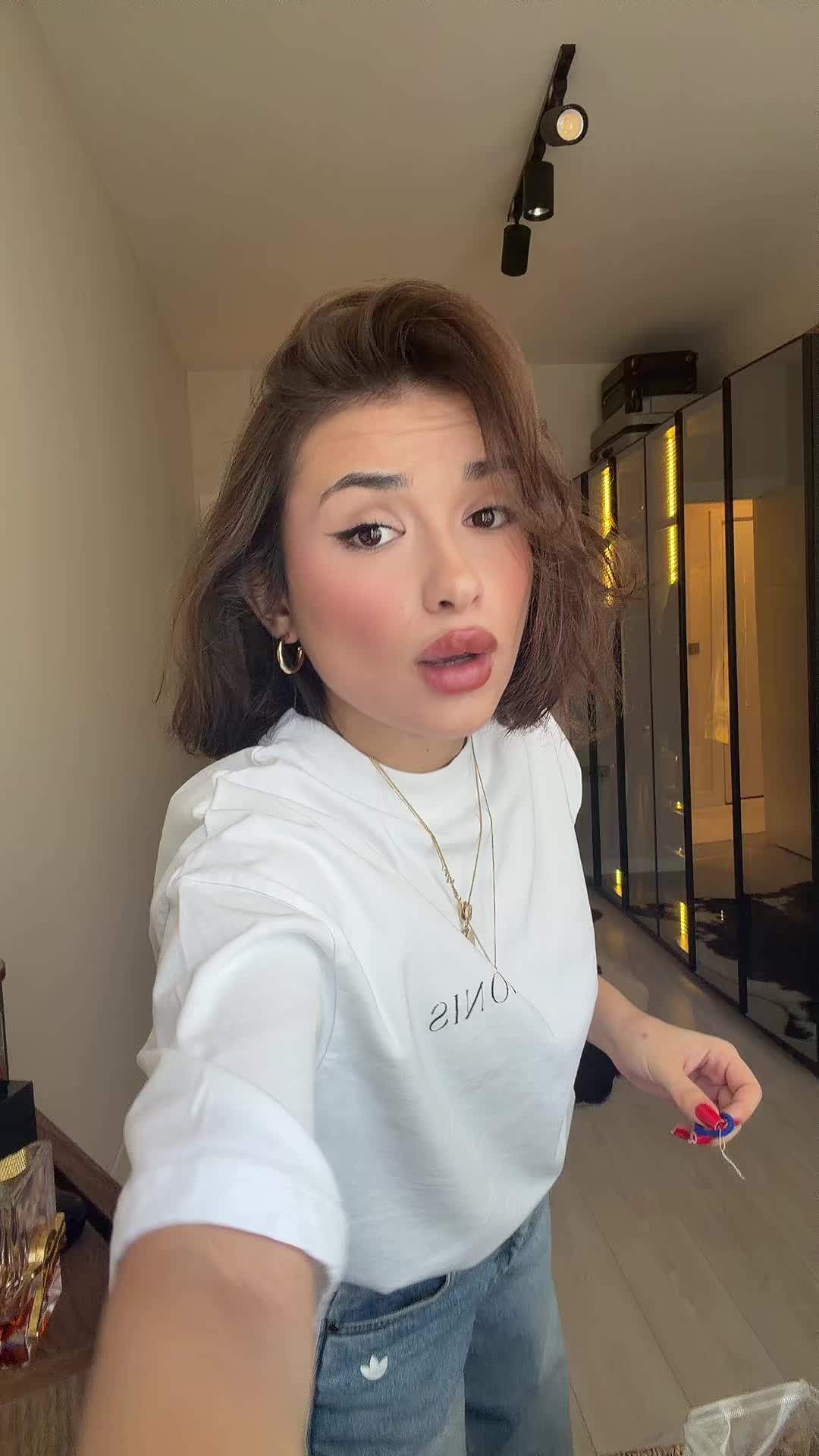 @Sena