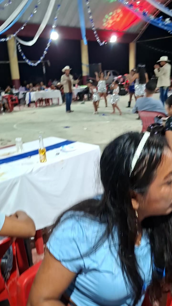 @Juan Altunar