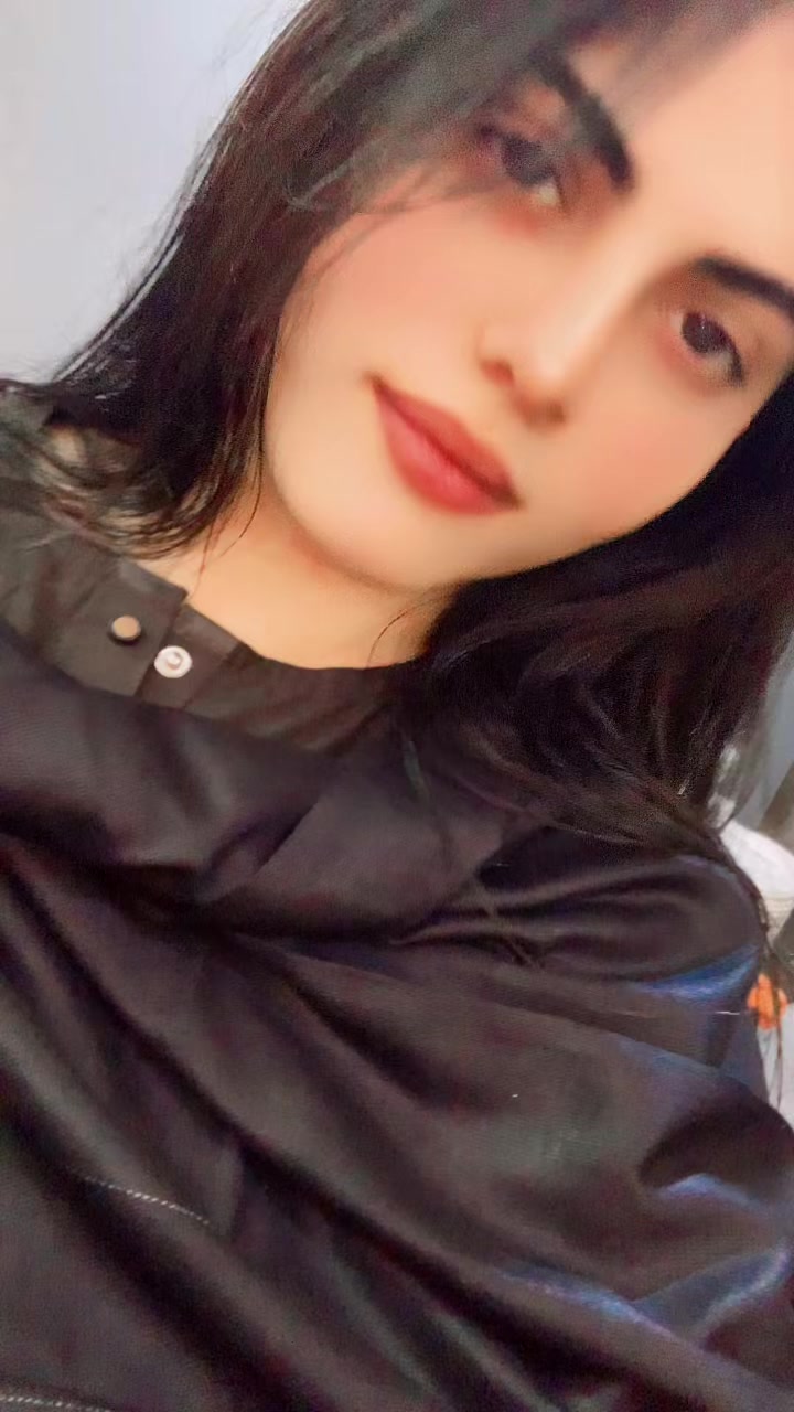 @Only🥵Madihaa