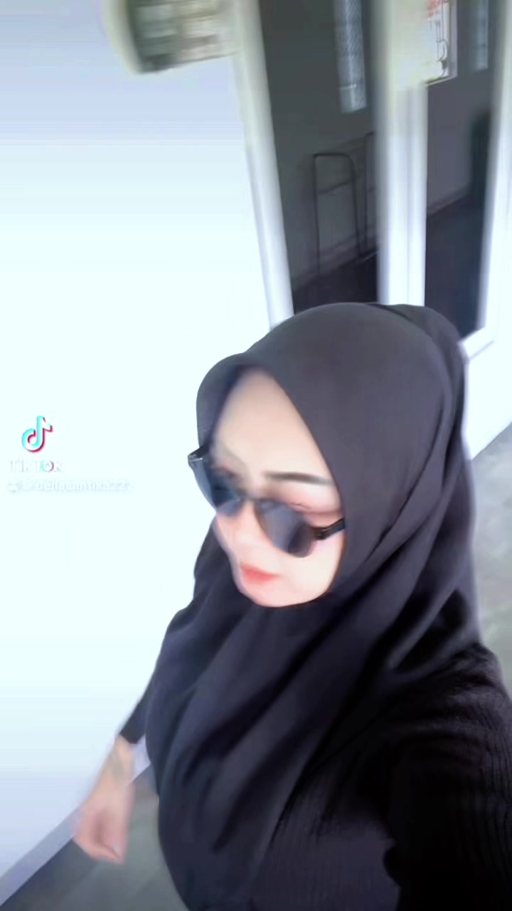@DellaSantika22
