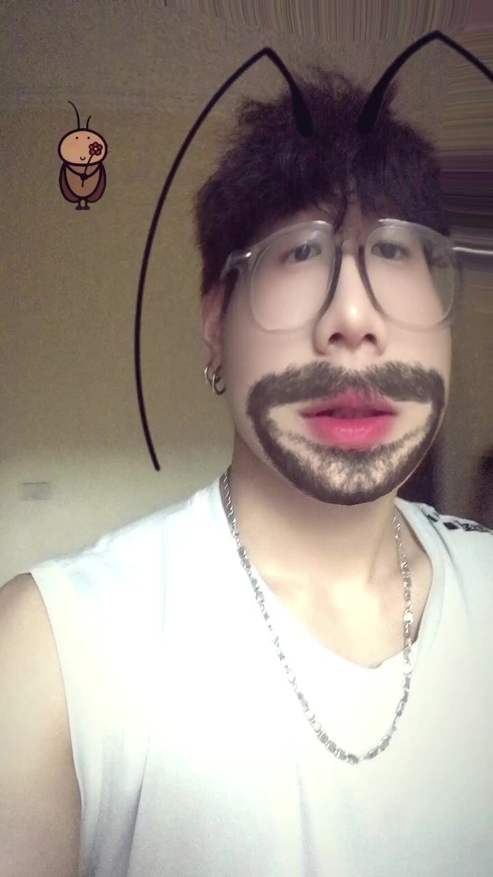 @Tý