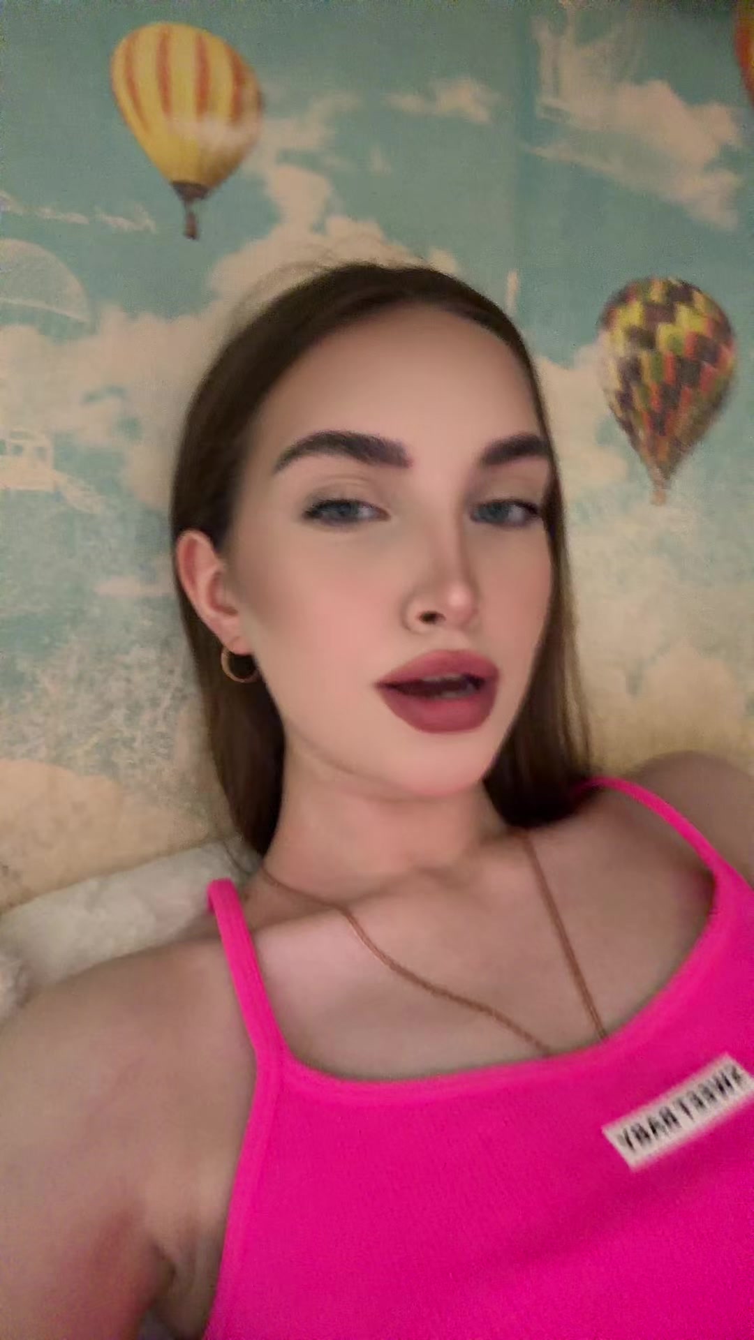 @viiora000