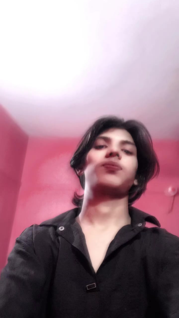 @▄︻デ👑 بادشاہ👑 ══━一