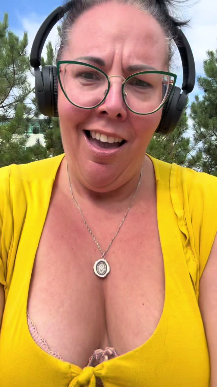 @GoGoDessaYEG🇨🇦