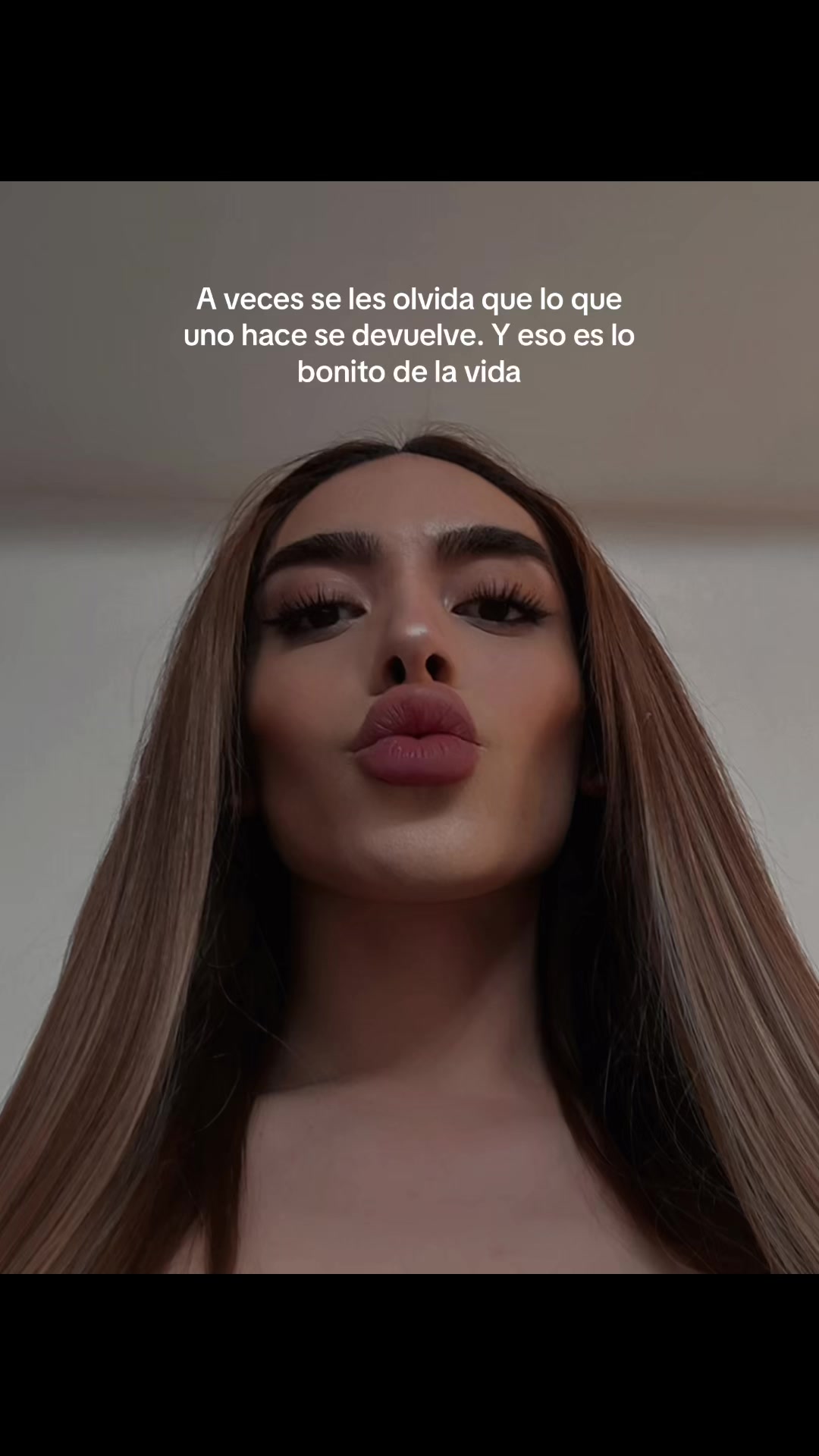@Vecina Guera