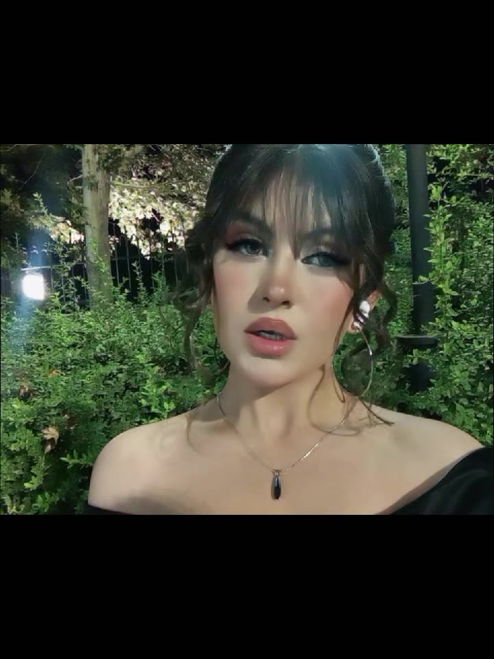 @selenaww