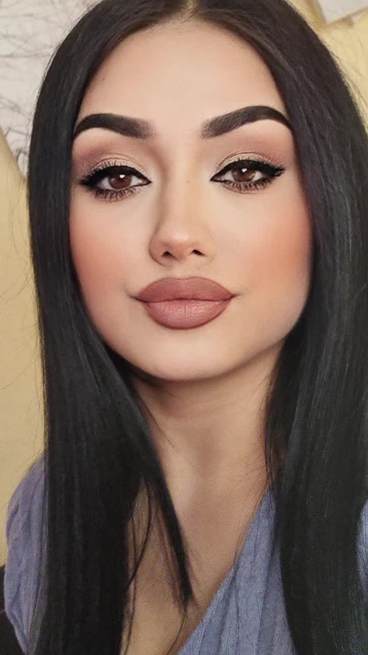@karlascumpika