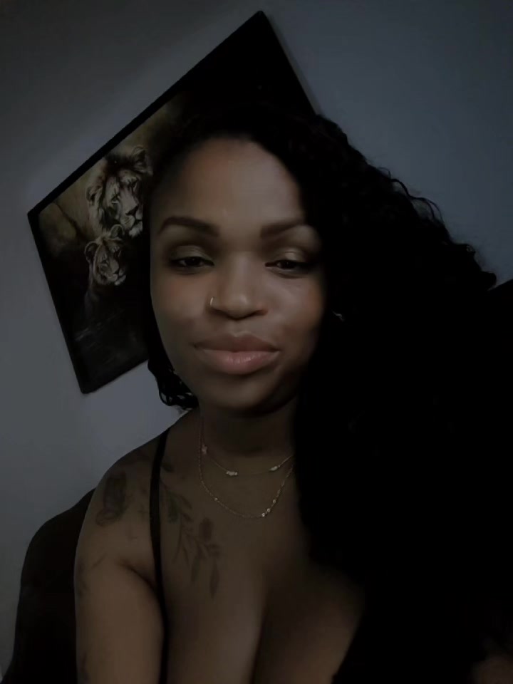 @Negra Nelly
