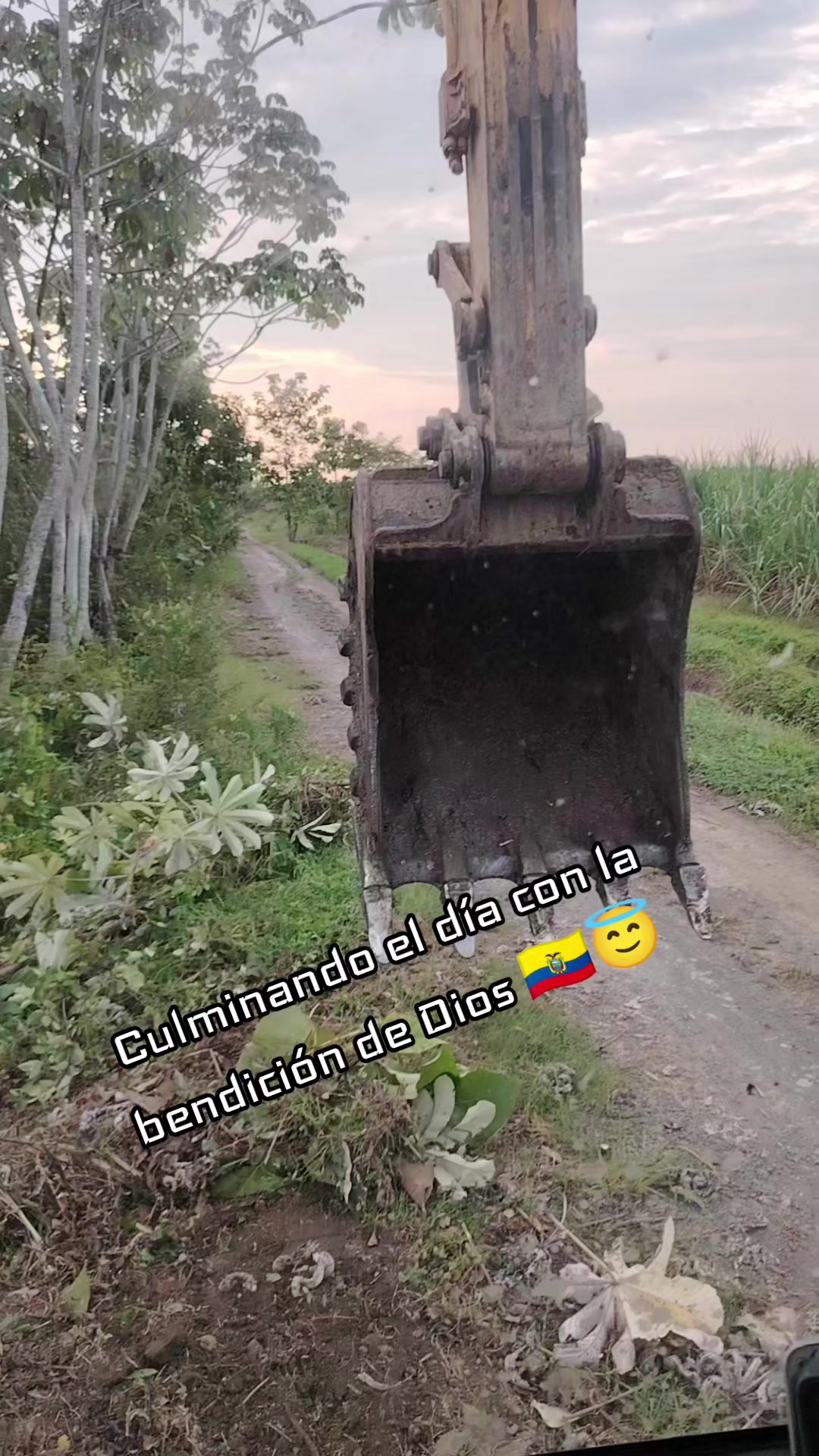 @🗻🤠Sayri .🏡,Thupag👷🚜